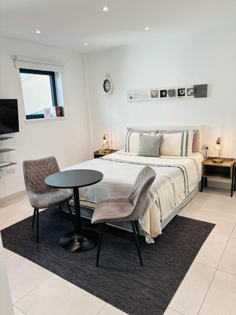 Gibraltar Central Suites 2