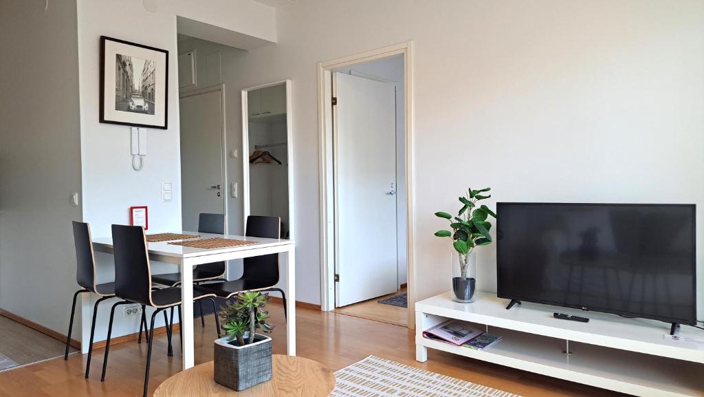 Kotimaailma Apartments - Saunallinen & parvekkeellinen kaksio - Tampellan Esplanadi 5