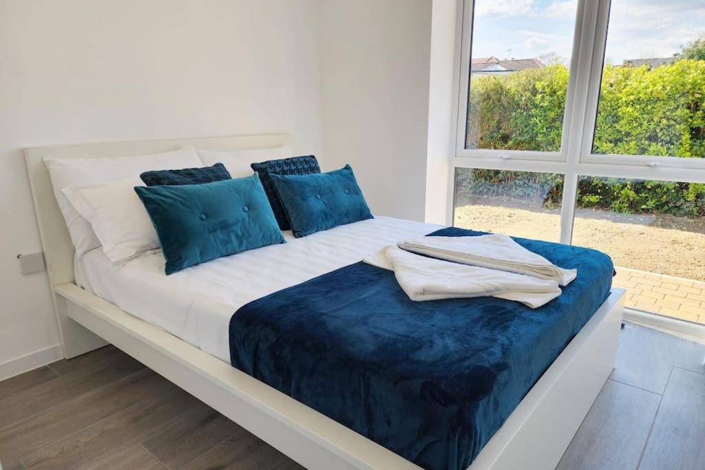 Paradigm Court, Brand new 2-Bedroom Flat4, Oxford 2