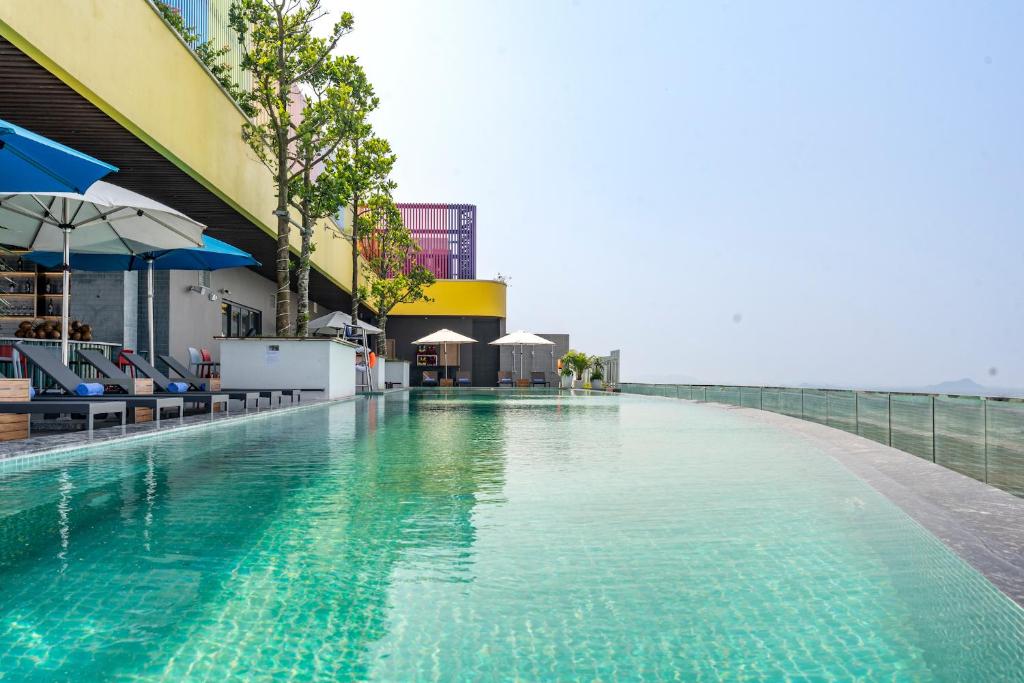 FLAMINGO IBIZA Hai Tien