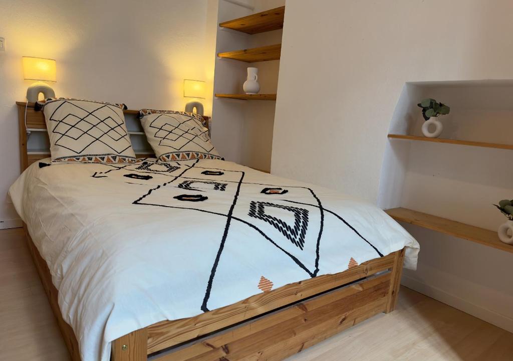 French Loft - Central & Comfy 7