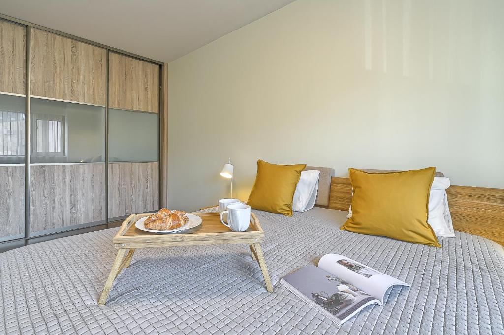Family Oasis Apartments x Free parking x SELF CHECK IN 24x7 6