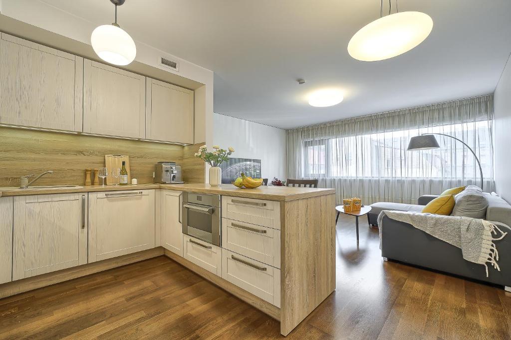 Family Oasis Apartments x Free parking x SELF CHECK IN 24x7 4