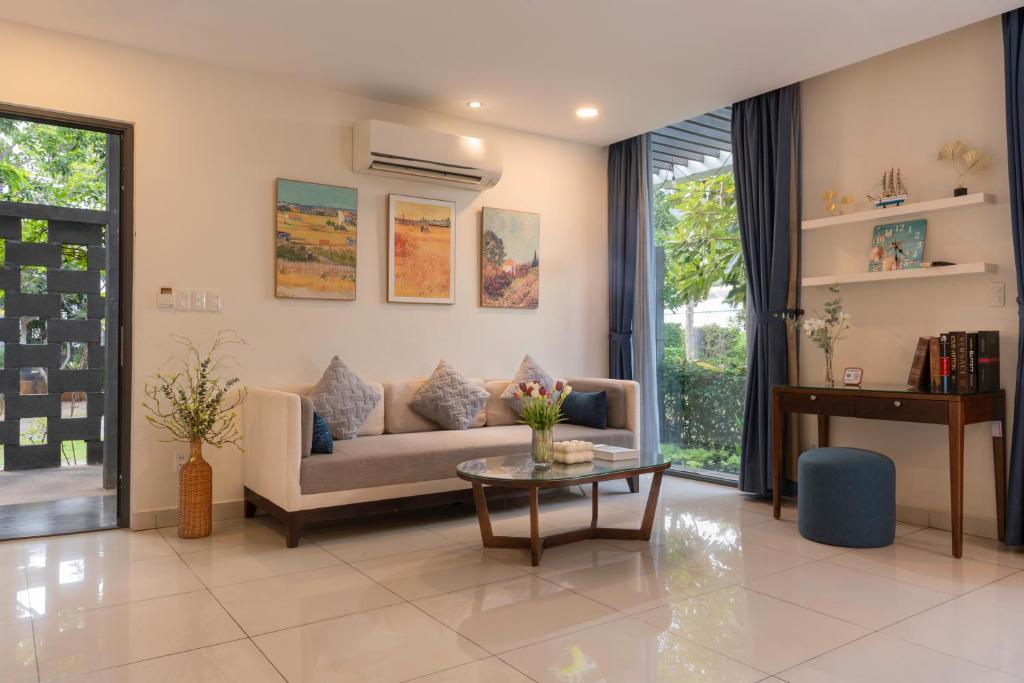 OCEANAMI VILLAS & BEACH CLUB