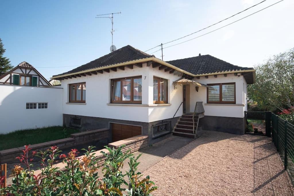 Maison Chaleureuse avec parking gratuit sur place 1