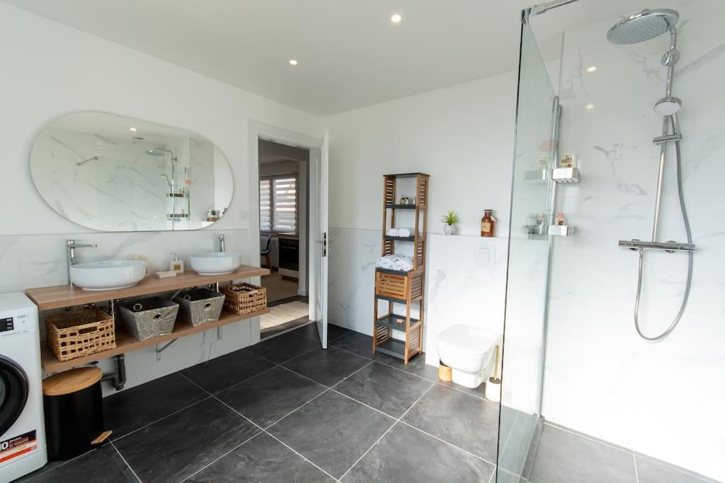 Maison Chaleureuse avec parking gratuit sur place 3