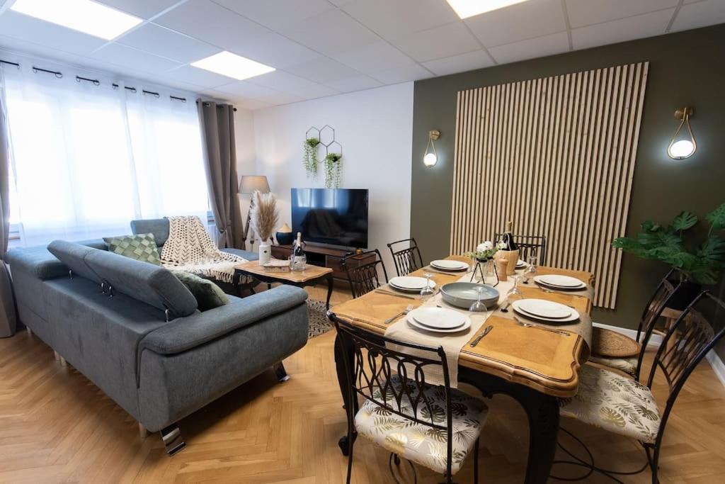 Maison Chaleureuse avec parking gratuit sur place 5