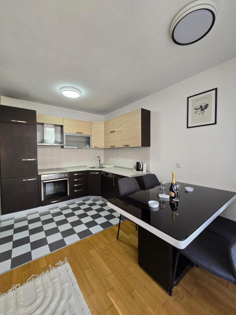A&A Apartments I Central, Cozy & Fully Equipped 4