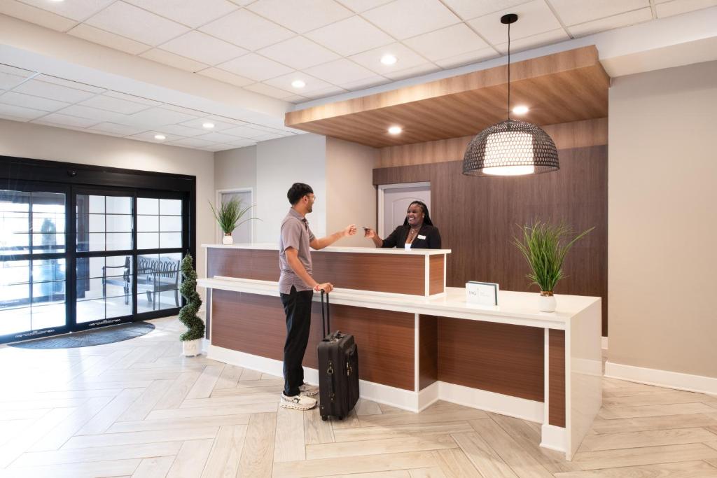 Staybridge Suites Atlanta Airport Image