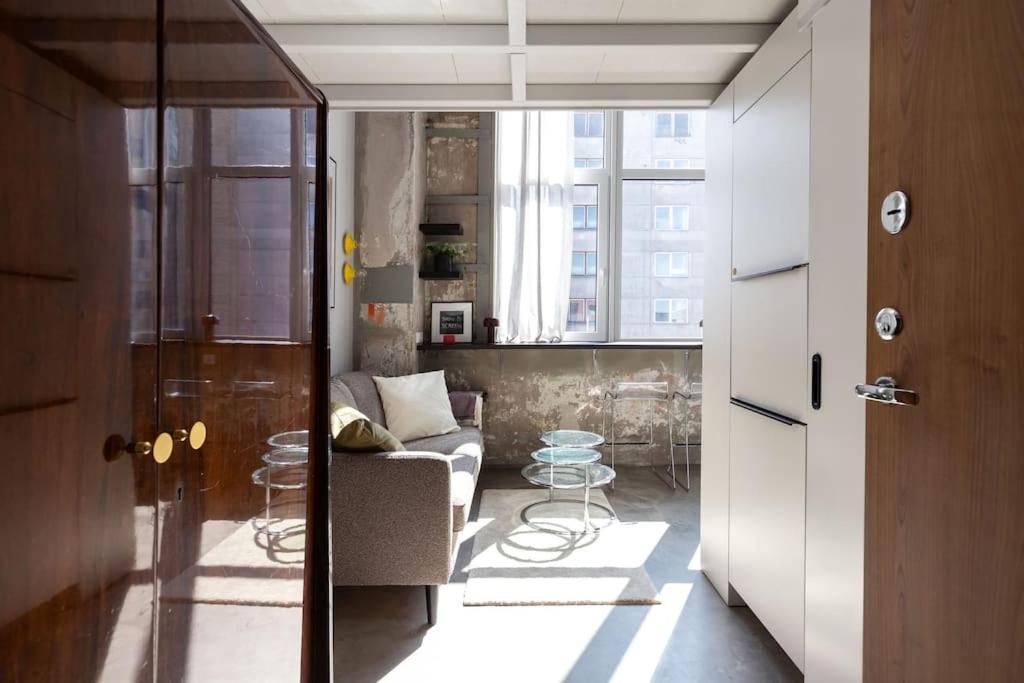 Artsy Design Loft - Hip District Uptown Vilnius 3