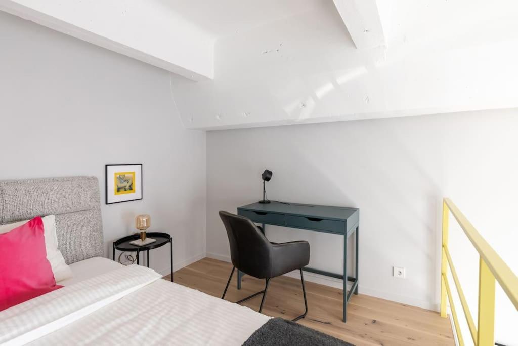 Artsy Design Loft - Hip District Uptown Vilnius 2
