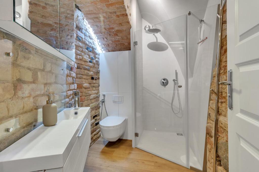 Historic & modern Arch-Studio - ArcLoft07 8