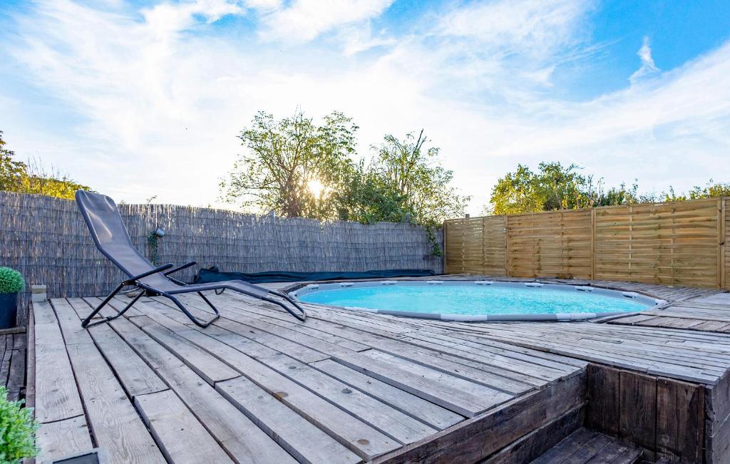 4 Bedroom Stunning Home In Dalj 2