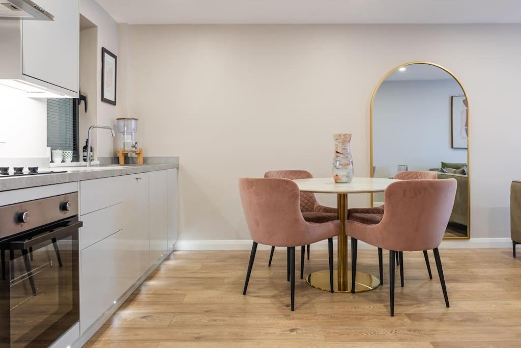 Boutique City Center Apartment 7
