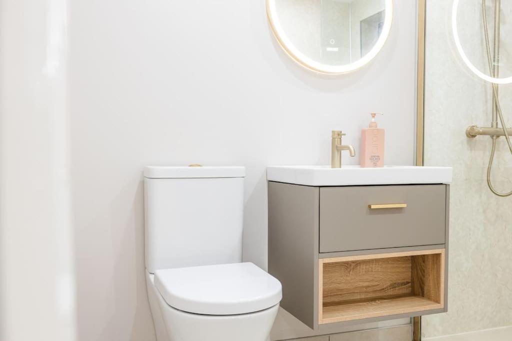 Boutique City Center Apartment 6