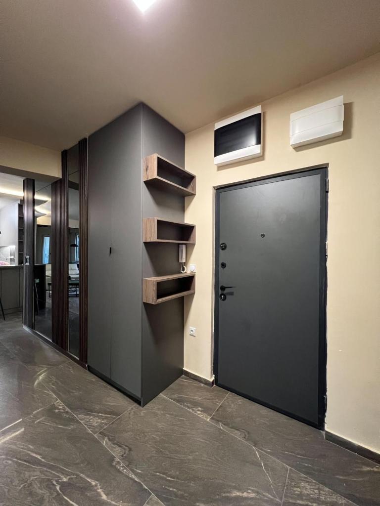 2-Bedroom Luxe with FREE parking by He-Ra Apartments Skopje 4