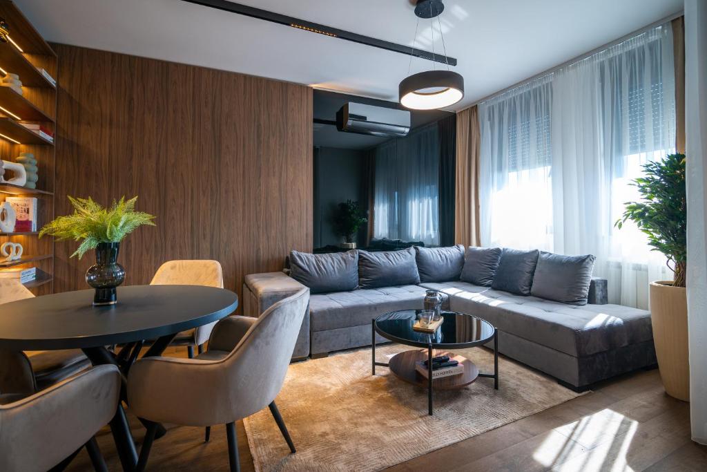 The Residence 59 4