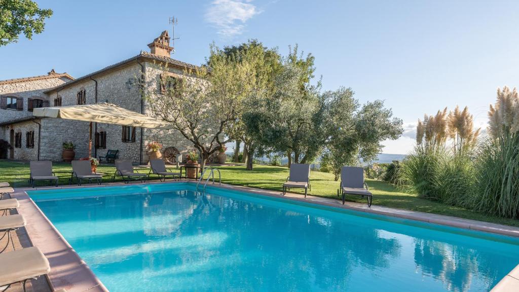 Piscine de l'établissement VISTA DEL LAGO 12, Emma Villas ou située à proximité