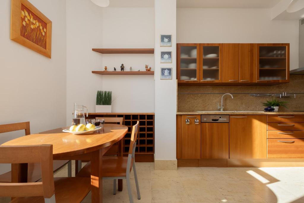 Family Apartment with Parking Mokotów Warsaw by Noclegi Renters 8