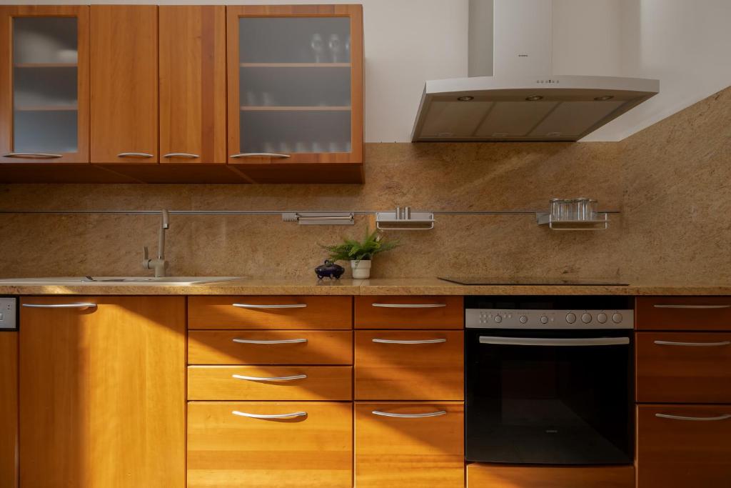 Family Apartment with Parking Mokotów Warsaw by Noclegi Renters 3