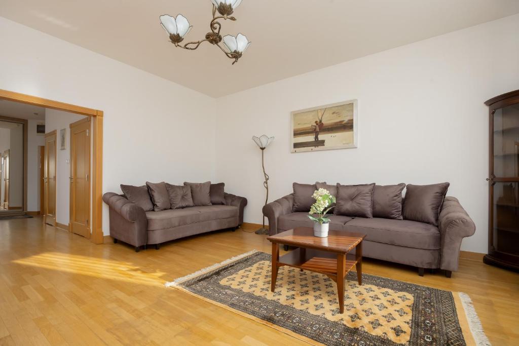 Family Apartment with Parking Mokotów Warsaw by Noclegi Renters 5