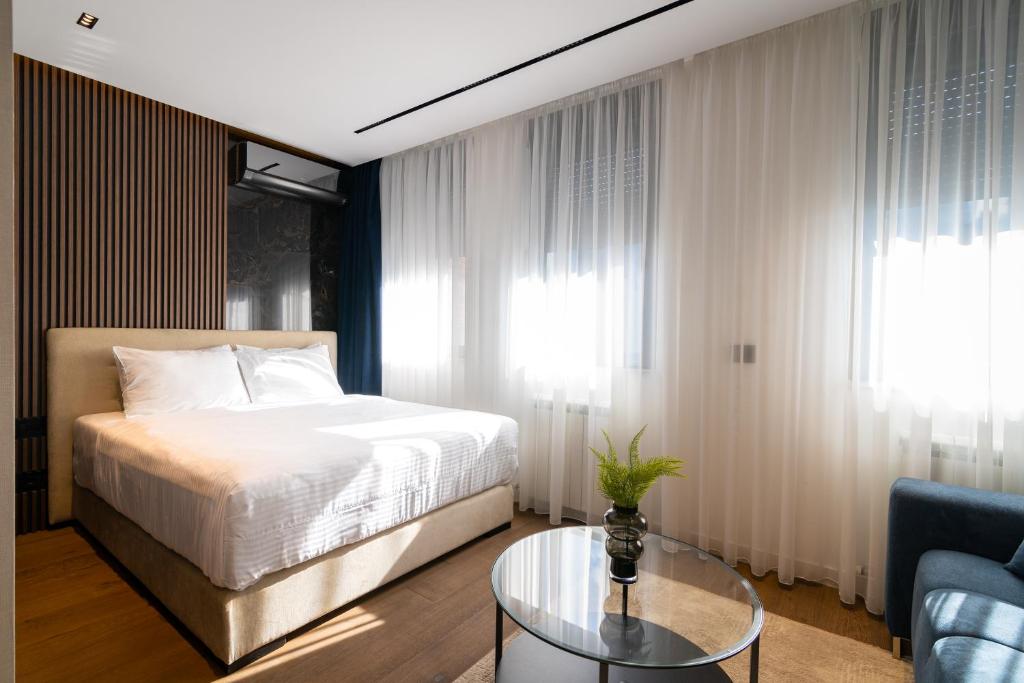 The Residence 59 3