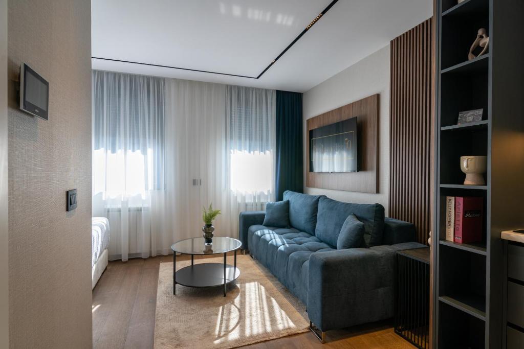 The Residence 59 4