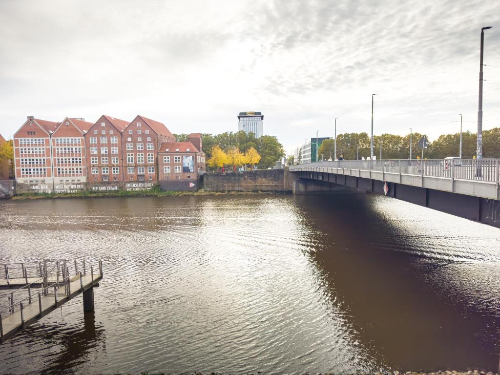 ImmoStay G#3 Zentrales Apartment mit Balkonblick 1