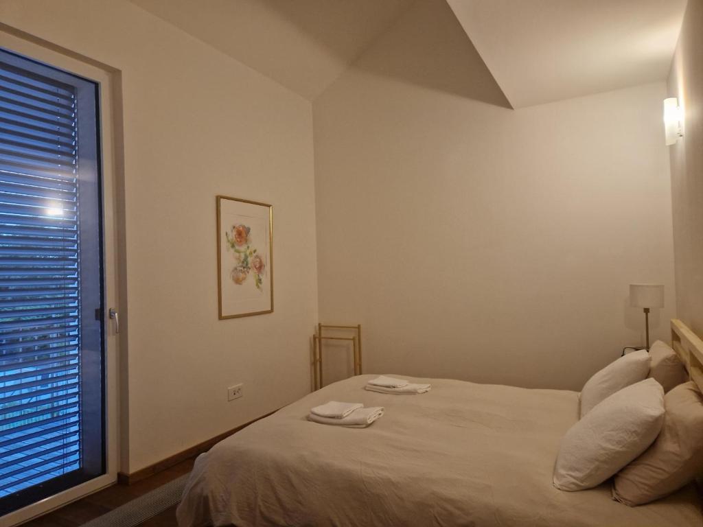 Wonderful cozy apartment very well located 8