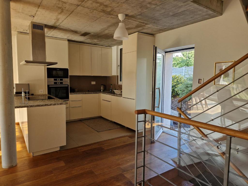 Wonderful cozy apartment very well located 6