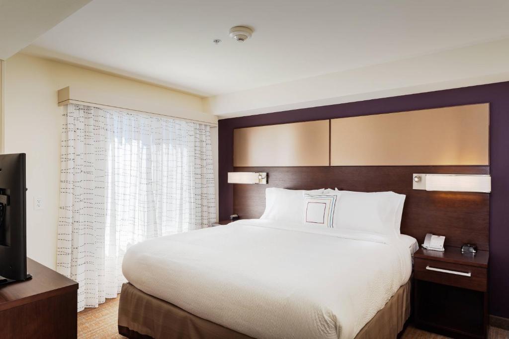 Residence Inn by Marriott Austin Lake Austin/River Place Image
