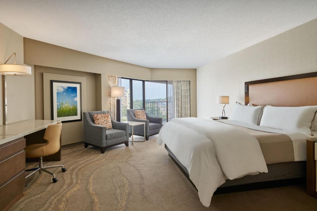 The Westin Kansas City at Crown Center Image