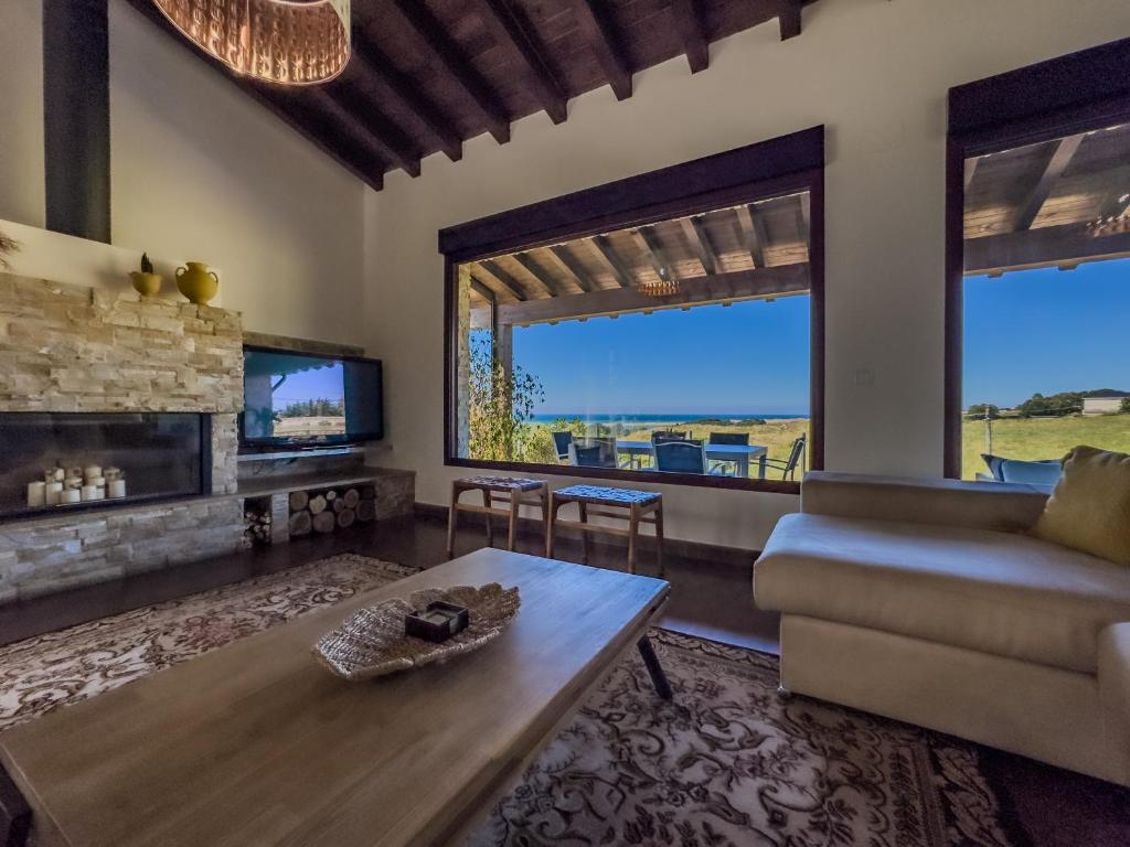 La Carrera, villa moderna con piscina privada en Mogro Cantabria 6
