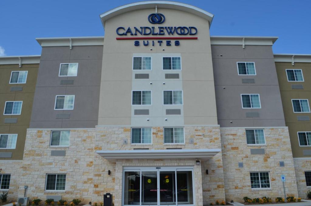 Candlewood Suites San Antonio Airport, an IHG Hotel Image