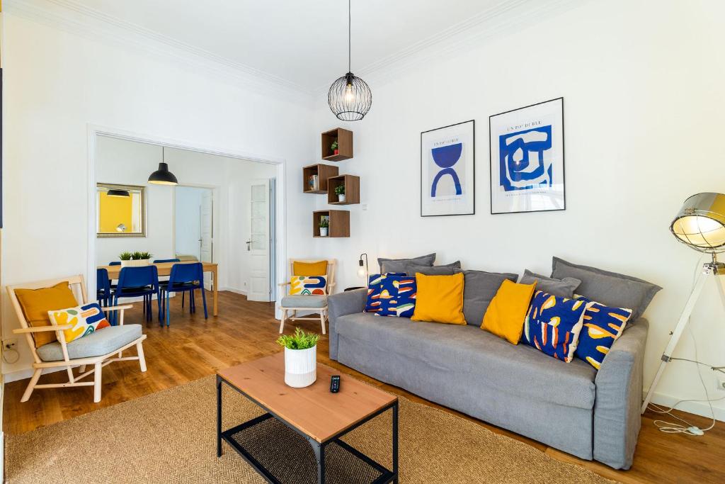 Chagas 17 by Central Hill Apartments 5