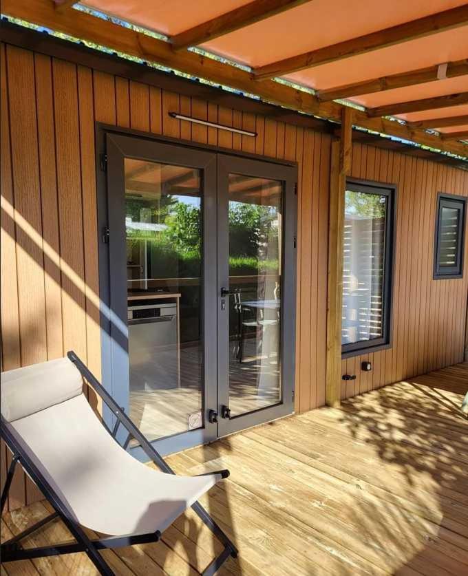 Photo de la galerie de l'établissement Camping 3 étoiles - Piscine - efceda, à Mirepeisset