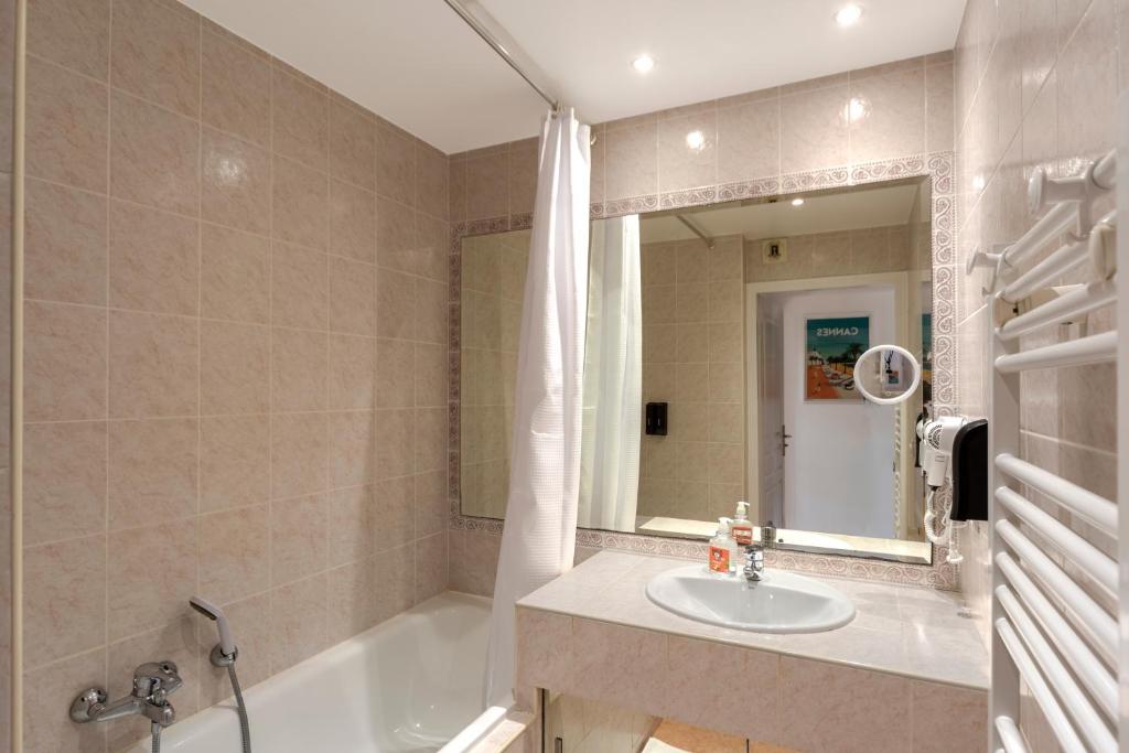 Le Jardin Secret by Golden Riviera Terrasses & accès plage 3