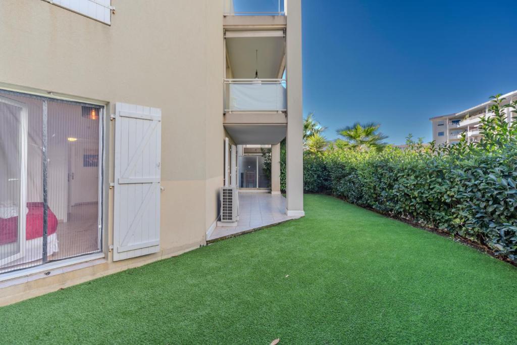 Le Jardin Secret by Golden Riviera Terrasses & accès plage 7