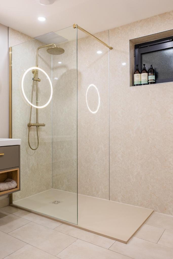 Boutique City Center Apartment 3