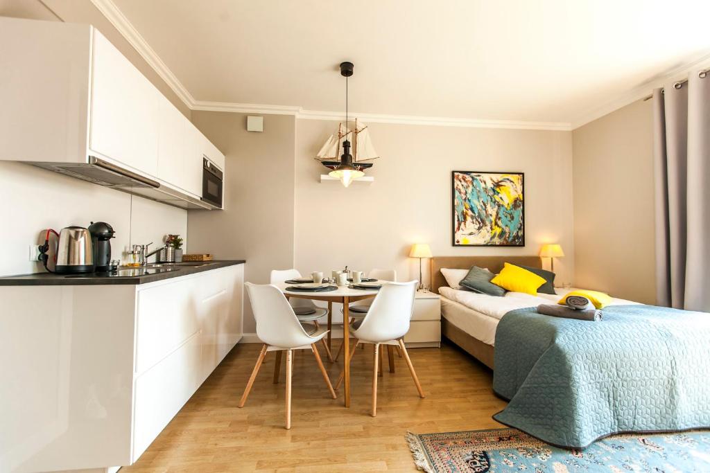 Uroczy Apartament z Parkingiem Sopot 4