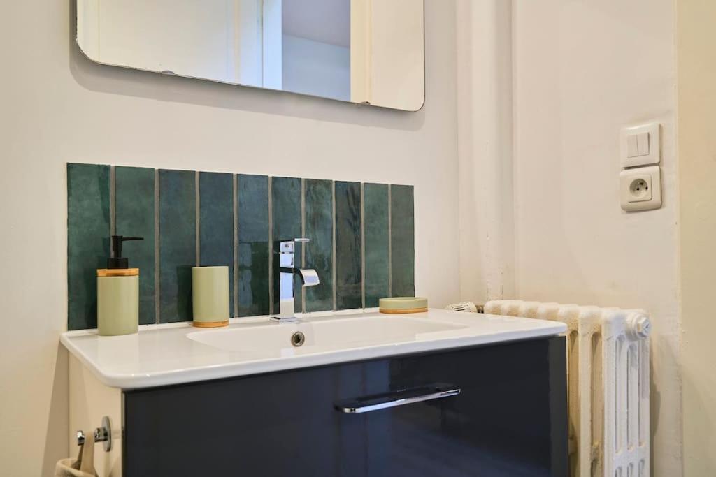 Appartement cosy proche du tram avec parking privé 8