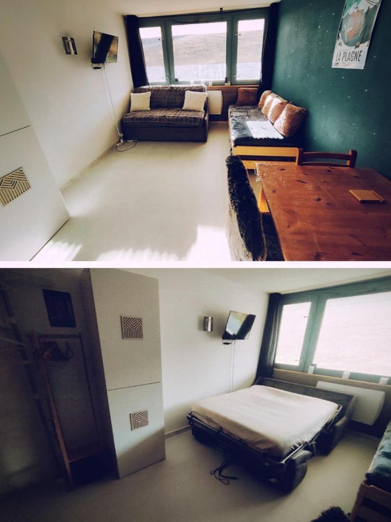 une chambre avec deux lits et une chambre avec une table dans l'établissement Studio Cosy 2100m pied des pistes-Direct to SKI slopes-SKI in SKI out-LA PLAGNE AIME 2000, à Aime La Plagne