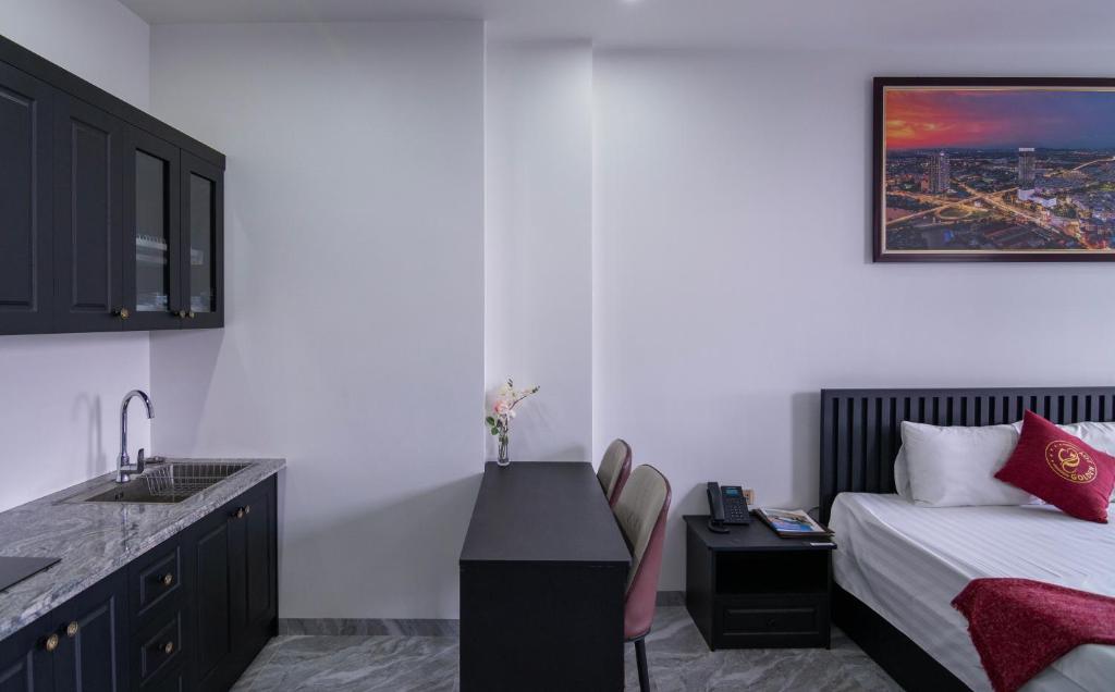 GOLDEN JOY HOTEL & APARTMENT