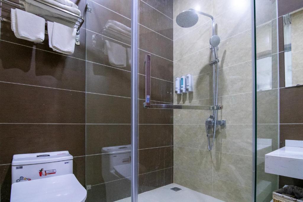 GOLDEN JOY HOTEL & APARTMENT