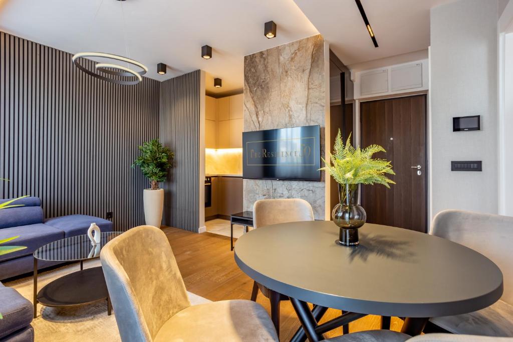 The Residence 59 7
