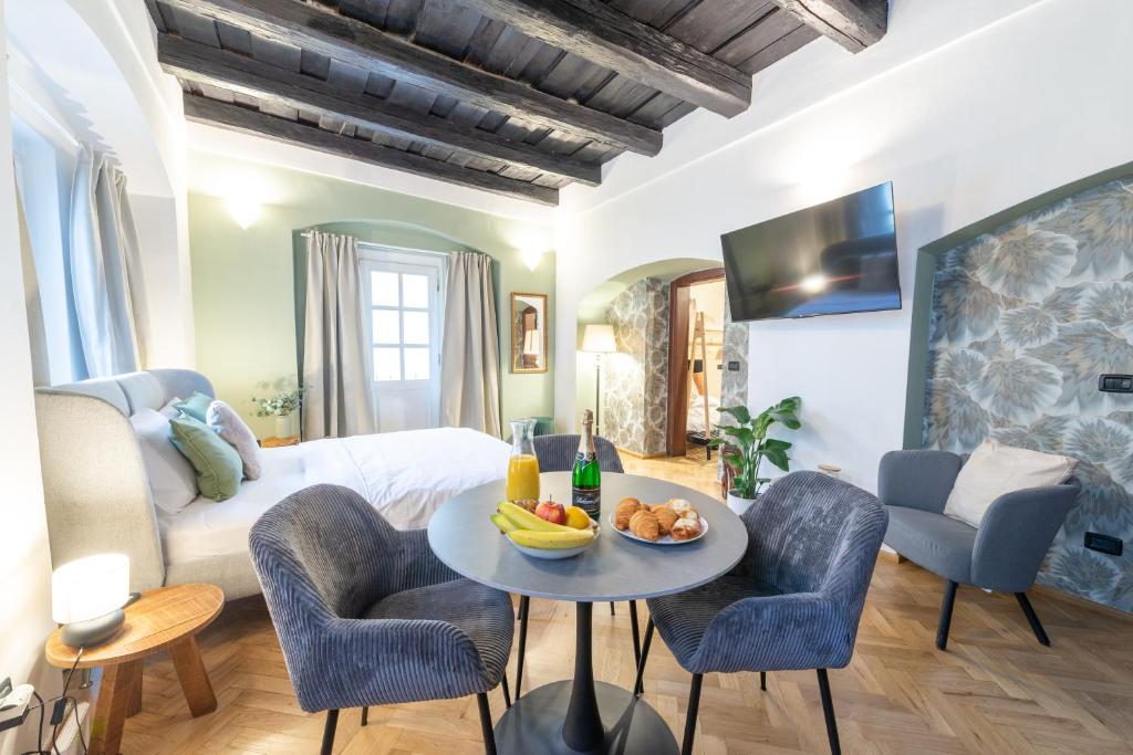Adam's Apartment - Great Price & Best Location 1