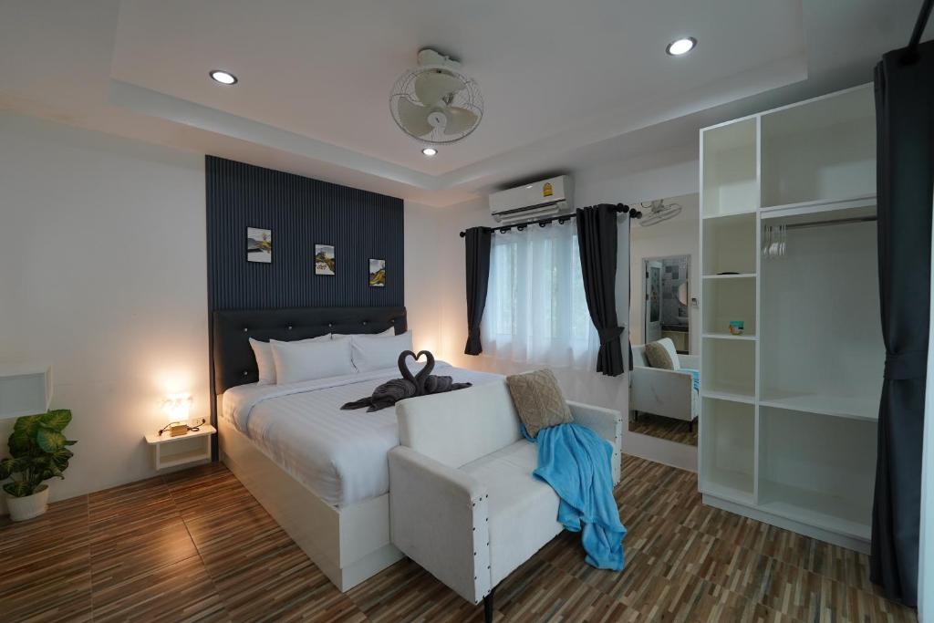 Tropical Oasis Aoyon Beach House 2