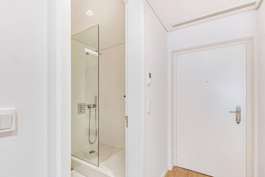 Made For The City Lovers- Urban Charm in Chiado 8
