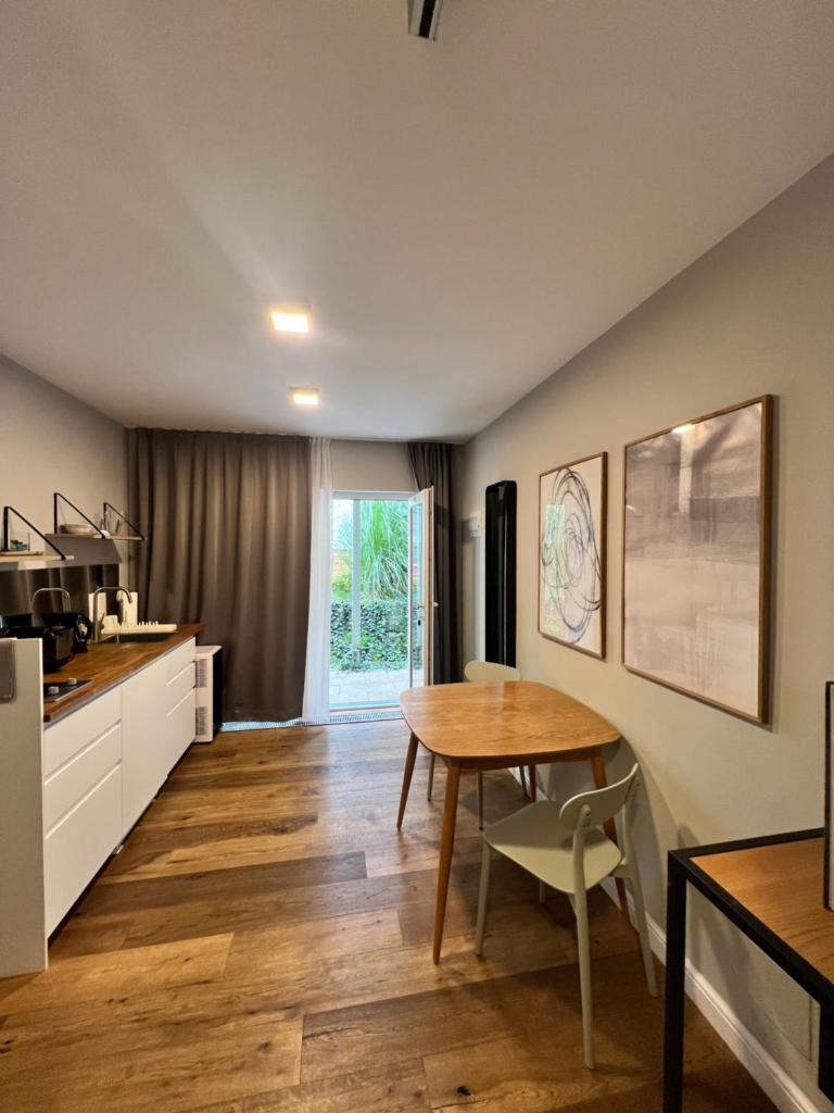 DOWA Apartments 4