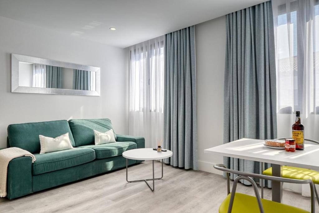 BSE15 Apartments 4J, a Home in Madeira 6